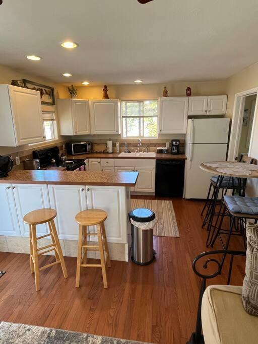 Cheerful Pet-Friendly Bungalow Right In Town 蒙特罗斯 外观 照片